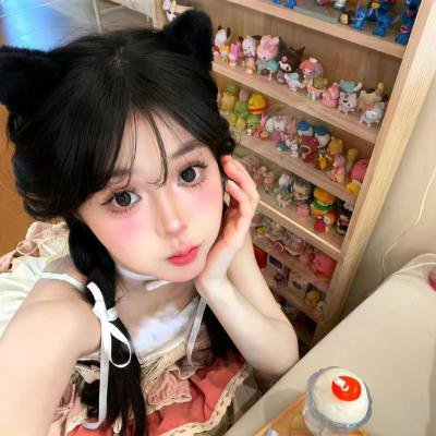 年轻的阿迈德